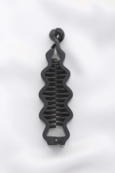WAVY BANANA HAIR CLIP