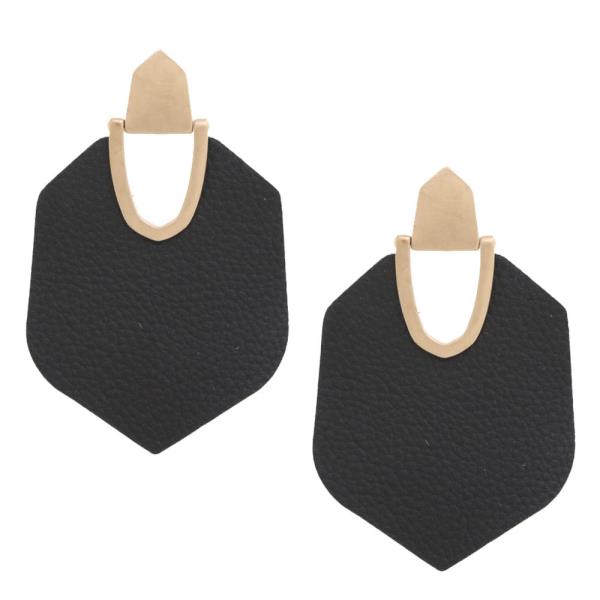 GEOMETRIC SHAPE EARRING