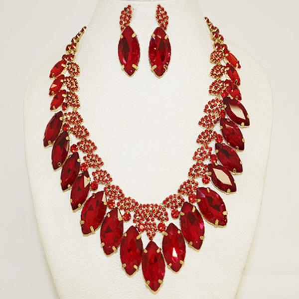 MARQUISE PATTERN RHINESTONE NECKLACE