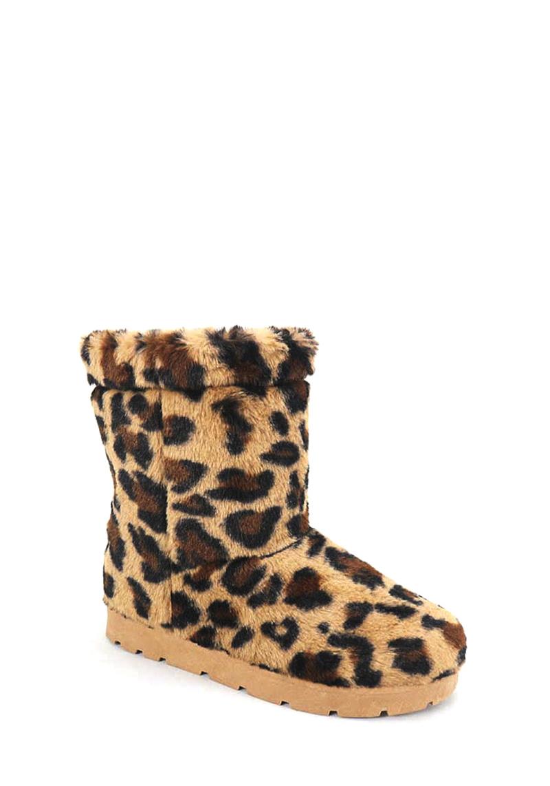 CHIC FULLY FURRY STYLE BOOTS