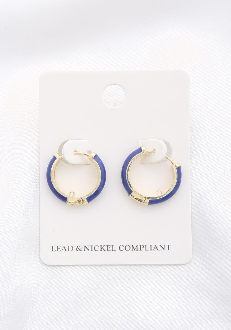 COLOR METAL HUGGIE EARRING