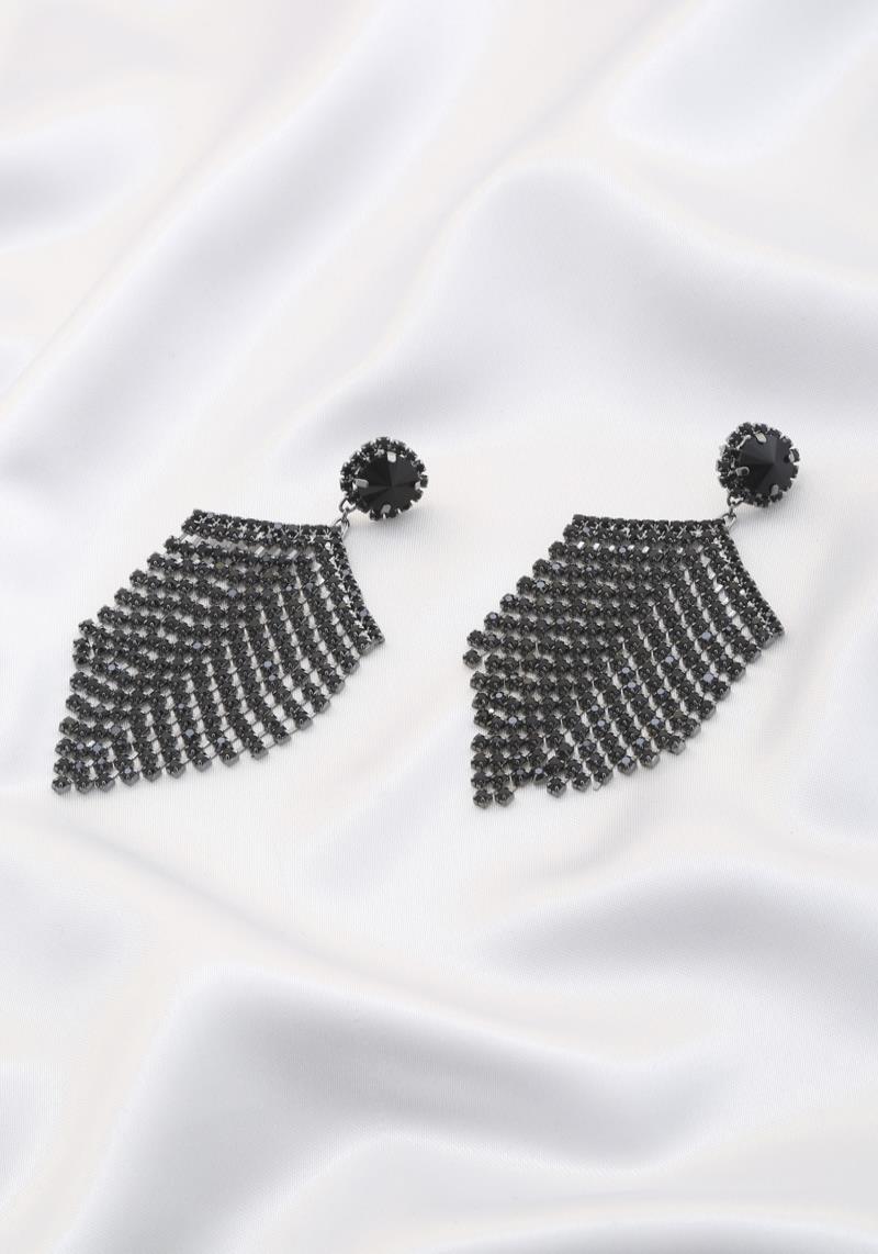 CRYSTAL DANGLE EARRING
