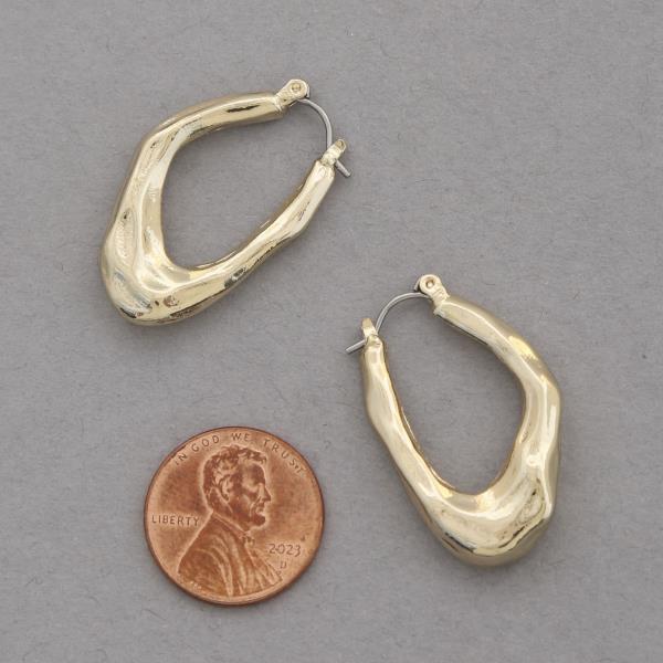 ORGANIC SHAPE METAL EARRING