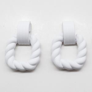 SMOOTH TEXTURE TWISTED SQUARE EARRING