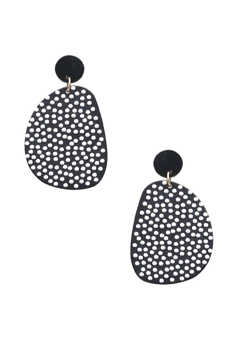 ODD ROUND SHAPE DOTTED DESIGN EARRING