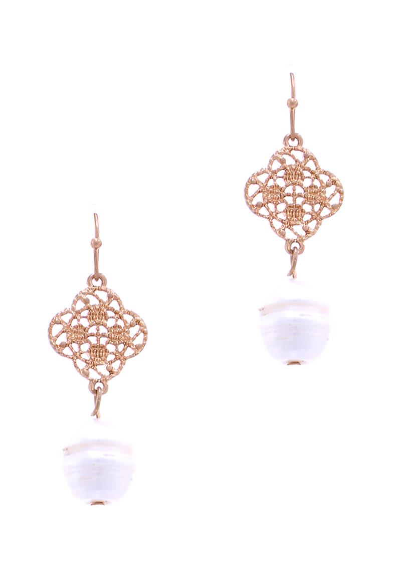 FLOWER PATTERN PEARL DANGLE HOOK EARRING