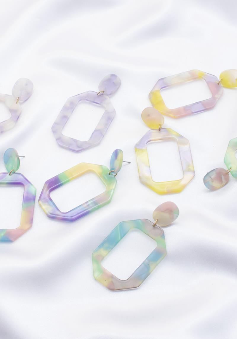 GEOMETRIC ACETATE DANGLE EARRING