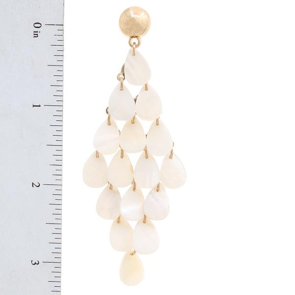 MOTHER-OF-PEARL STYLE LAYERED TEARDROP DANGLE EARRING