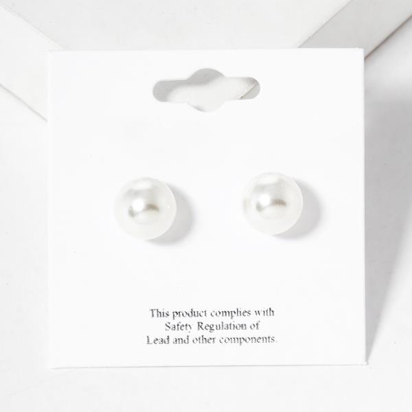 PEARL BEAD STUD EARRING