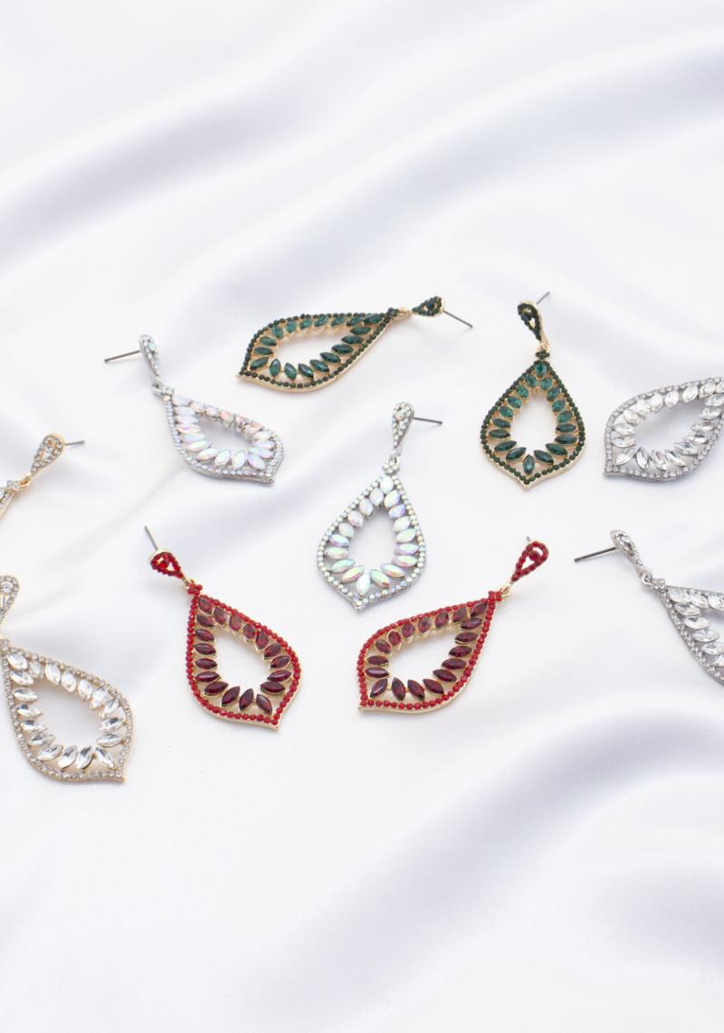 RHINESTONE DANGLE EARRING