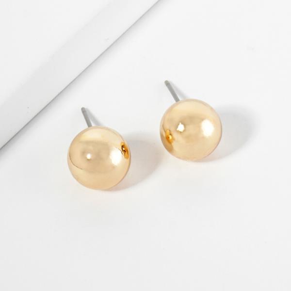METAL BALL STUD EARRING