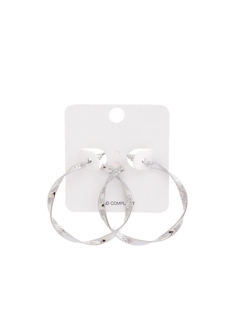 BENT TEXTURED HOOP EARRING