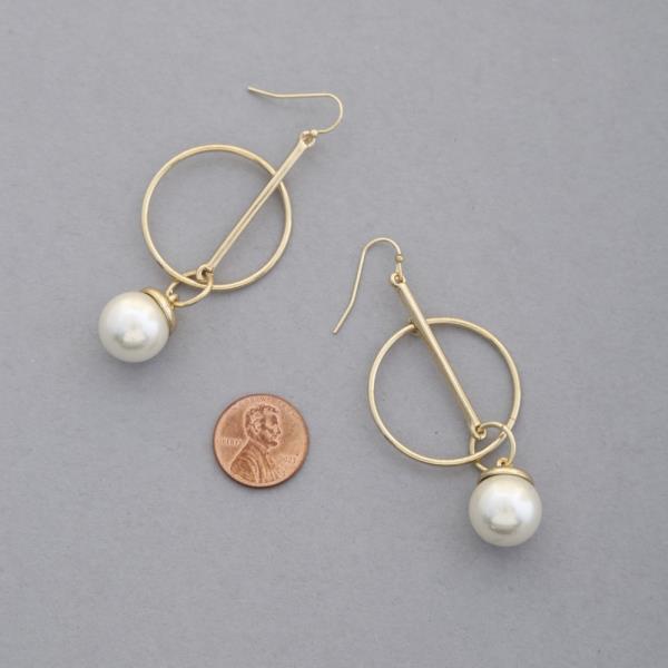 METAL PEARL DANGLE EARRING