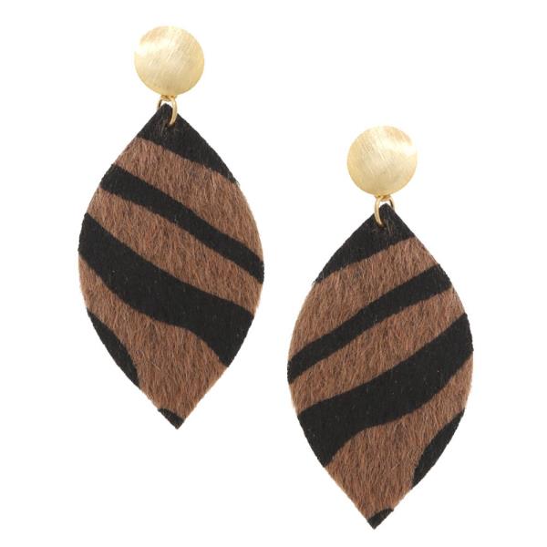 FAUX LEATHER ANIMAL PRINT EARRING