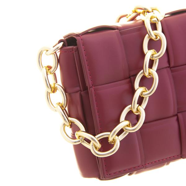 SQUARE QUILT CHAIN LINK CROSSBODY BAG