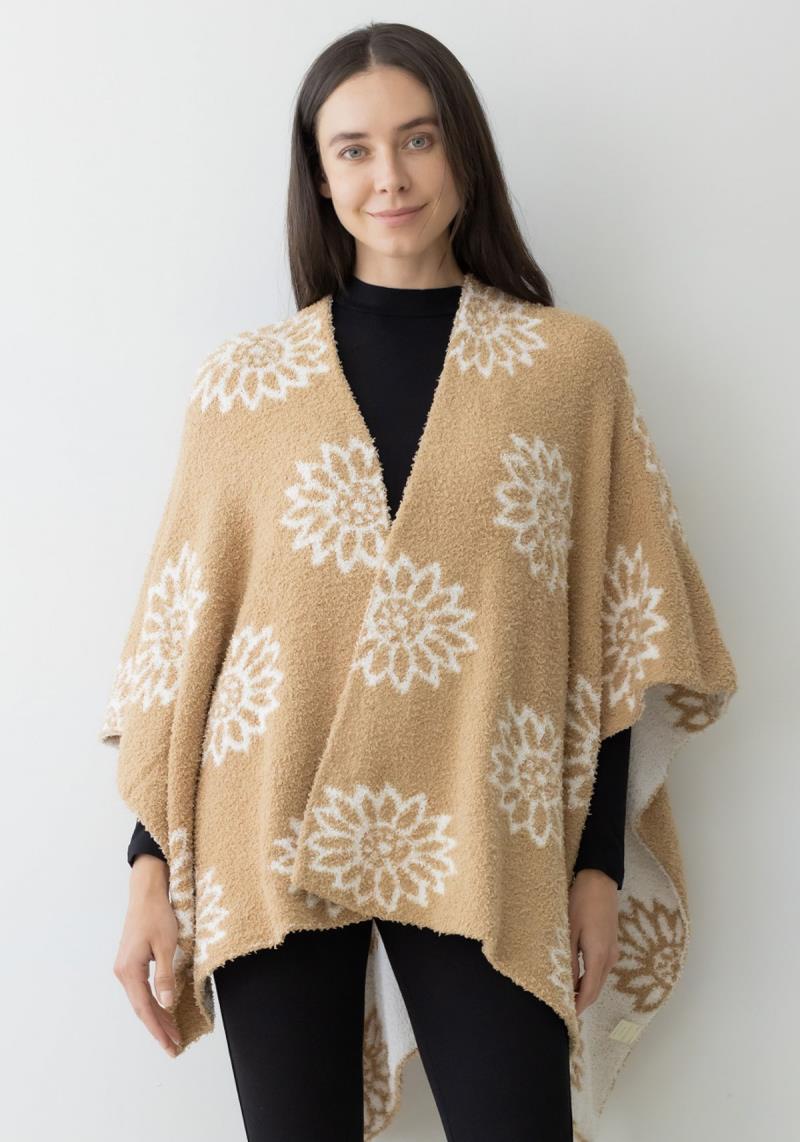 FLORAL COZY RUANA