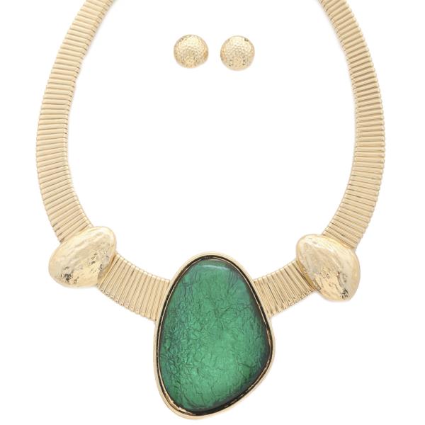 FAUX STONE METAL NECKLACE