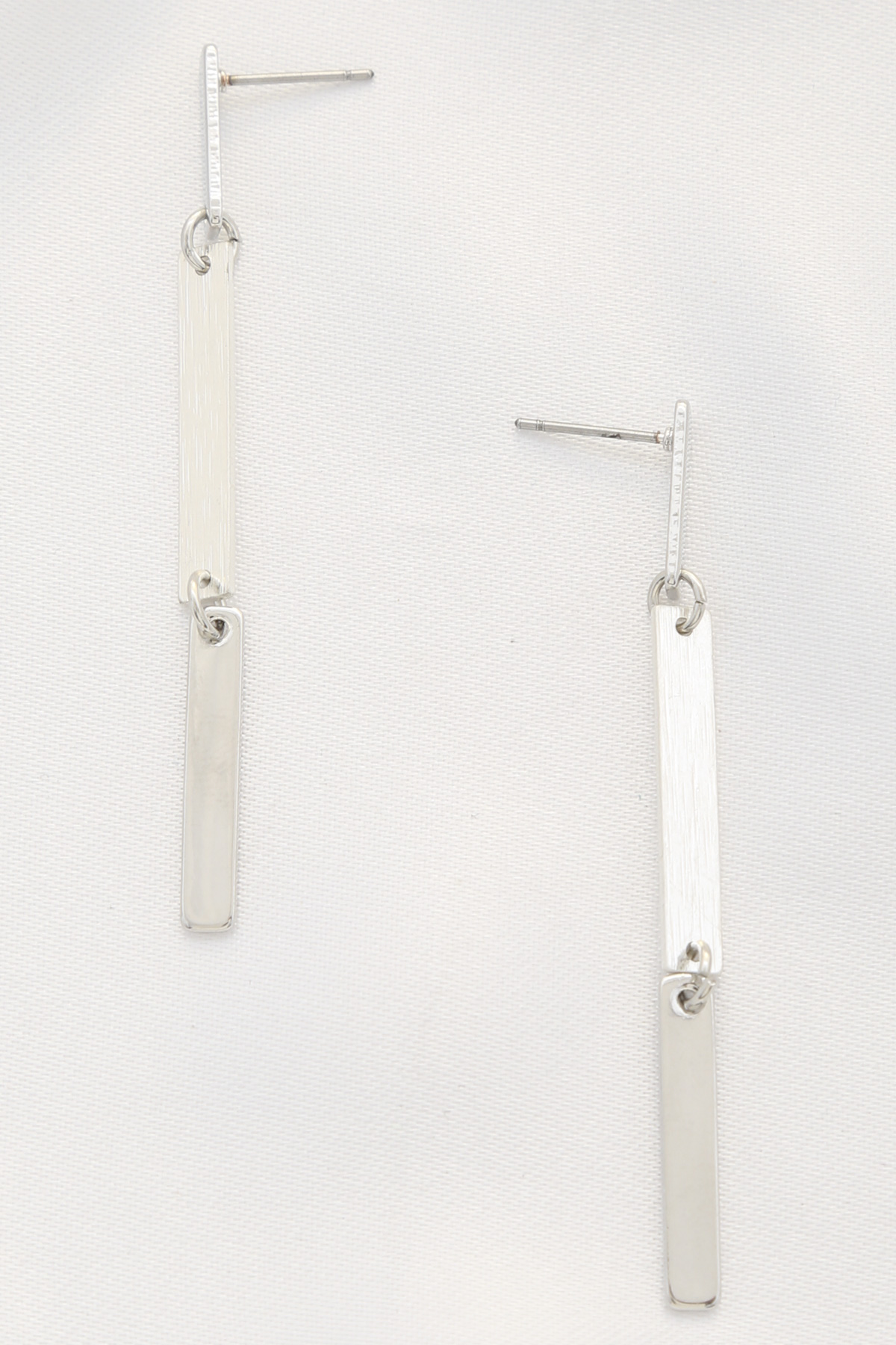 METAL BAR LINK DANGLE EARRING