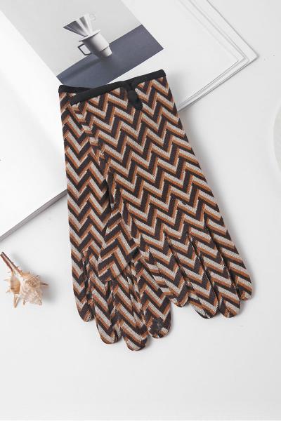 ZIGZAG PATTERN GLOVES