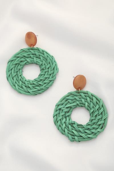 NATURAL FIBER ROUND DANGLE EARRING