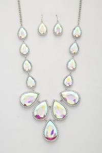 TEARDROP CRYSTAL NECKLACE