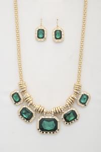 EMERALD STONE METAL DISC CRYTAL NECKLACE