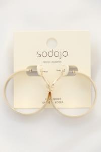SODAJO SQUARE EDGE HOOP EARRING
