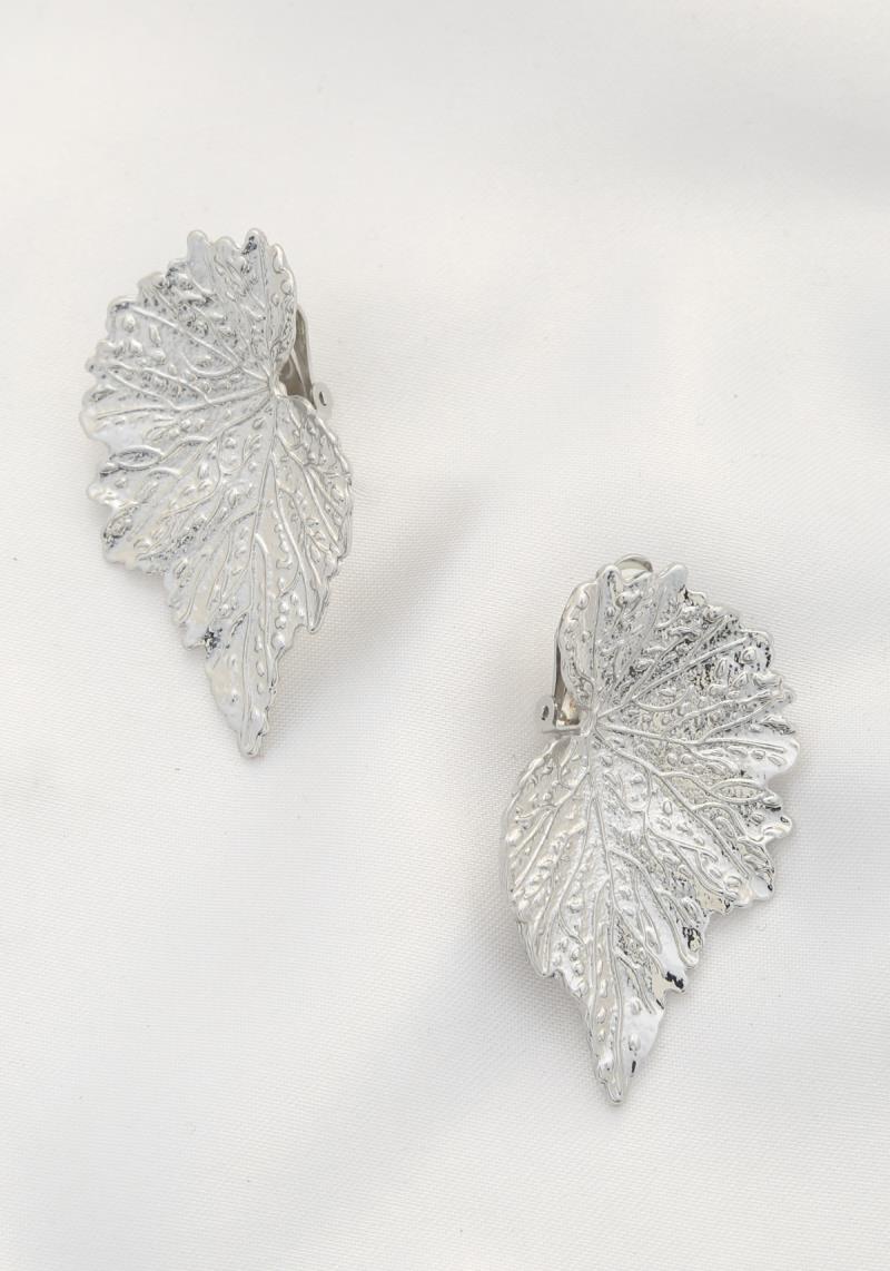 LEAF METAL CLIP EARRING