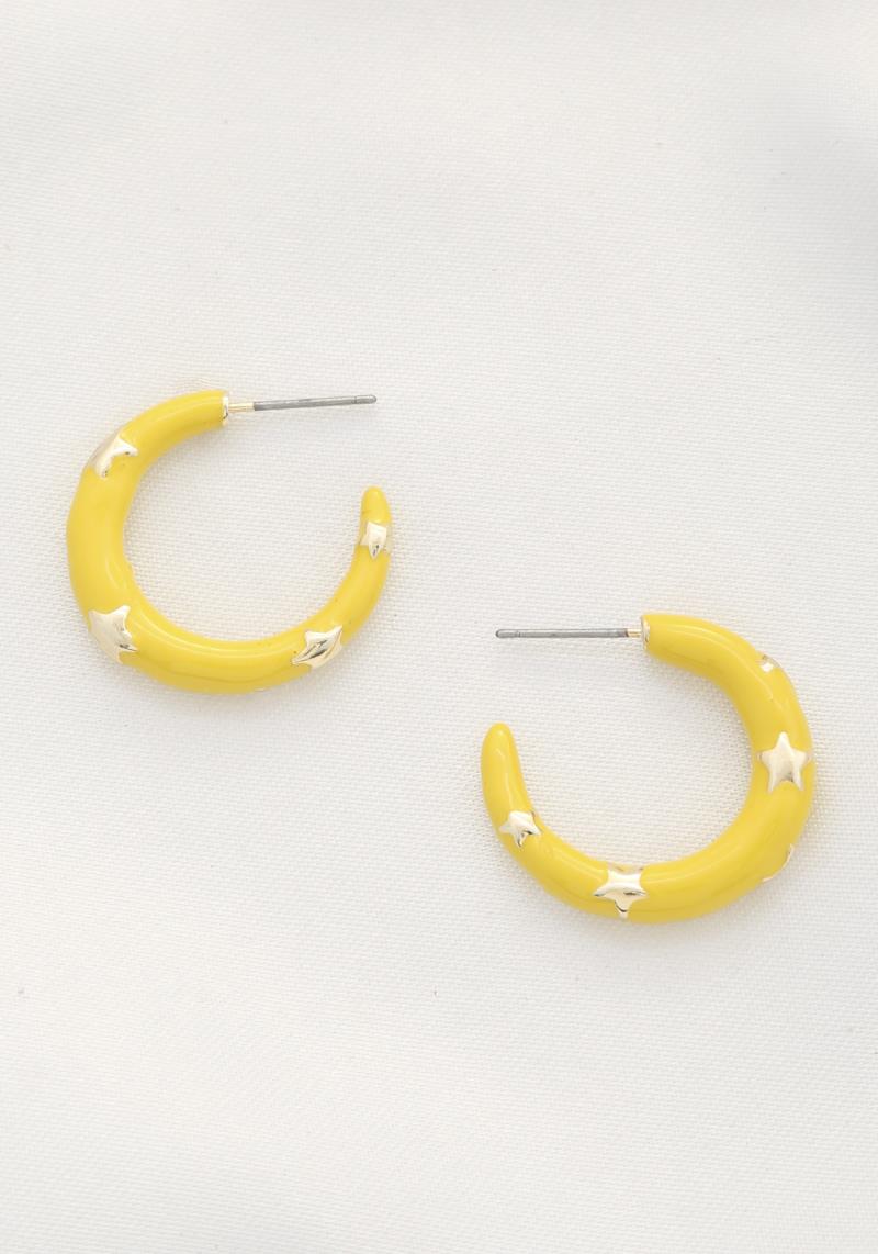 STAR PATTERN OPEN HOOP EARRING