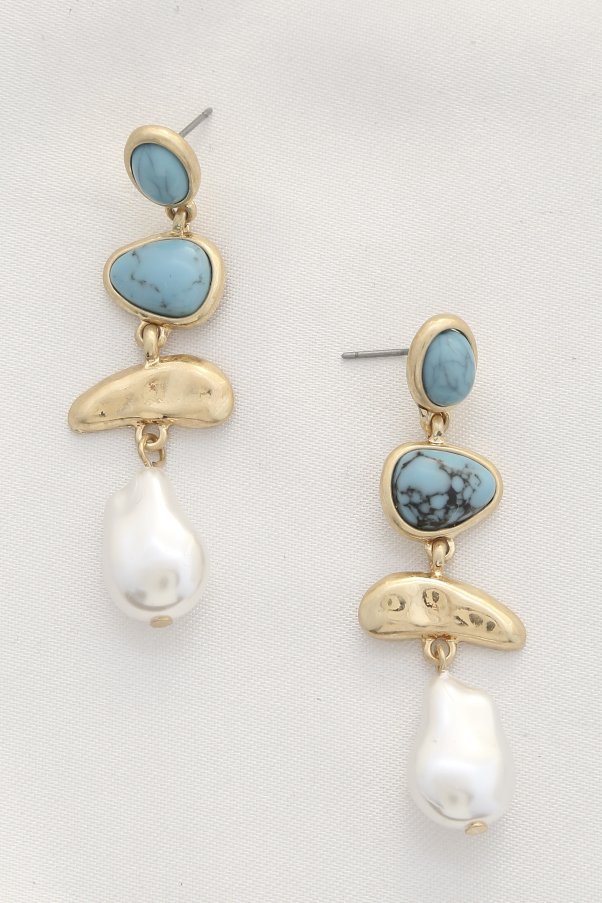 TURQUOISE BEAD METAL DANGLE EARRING