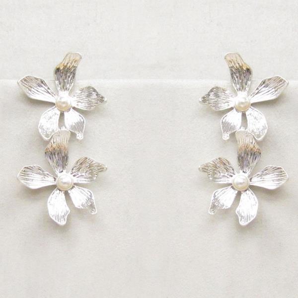 DOUBLE METAL FLOWER PERAL BEAD POST DANGLE EARRING