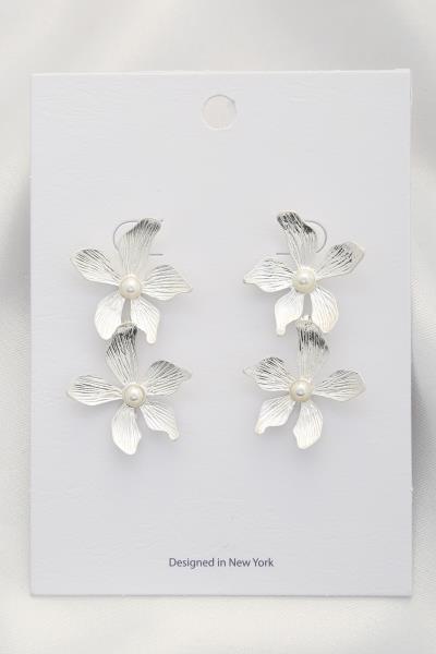 DOUBLE METAL FLOWER PERAL BEAD POST DANGLE EARRING