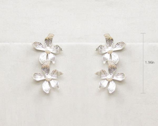 DOUBLE METAL FLOWER PERAL BEAD POST DANGLE EARRING