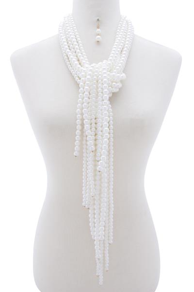 CHUNKY PEARL BEAD NECKLACE