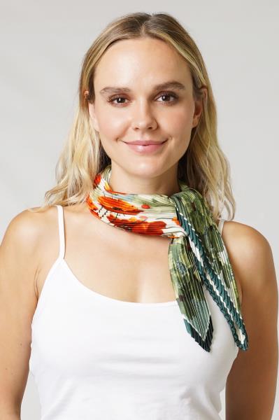 FLOWER PRINT PLEATED SATIN SCARF