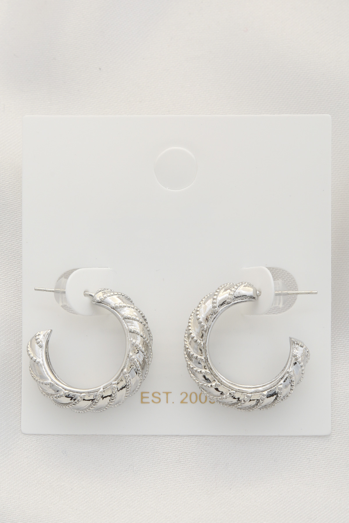 CROISSANT METAL OPEN HOOP EARRING