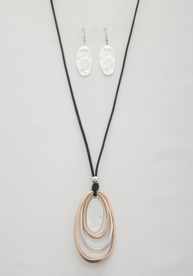 TWO TONE OVAL PENDANT NECKLACE