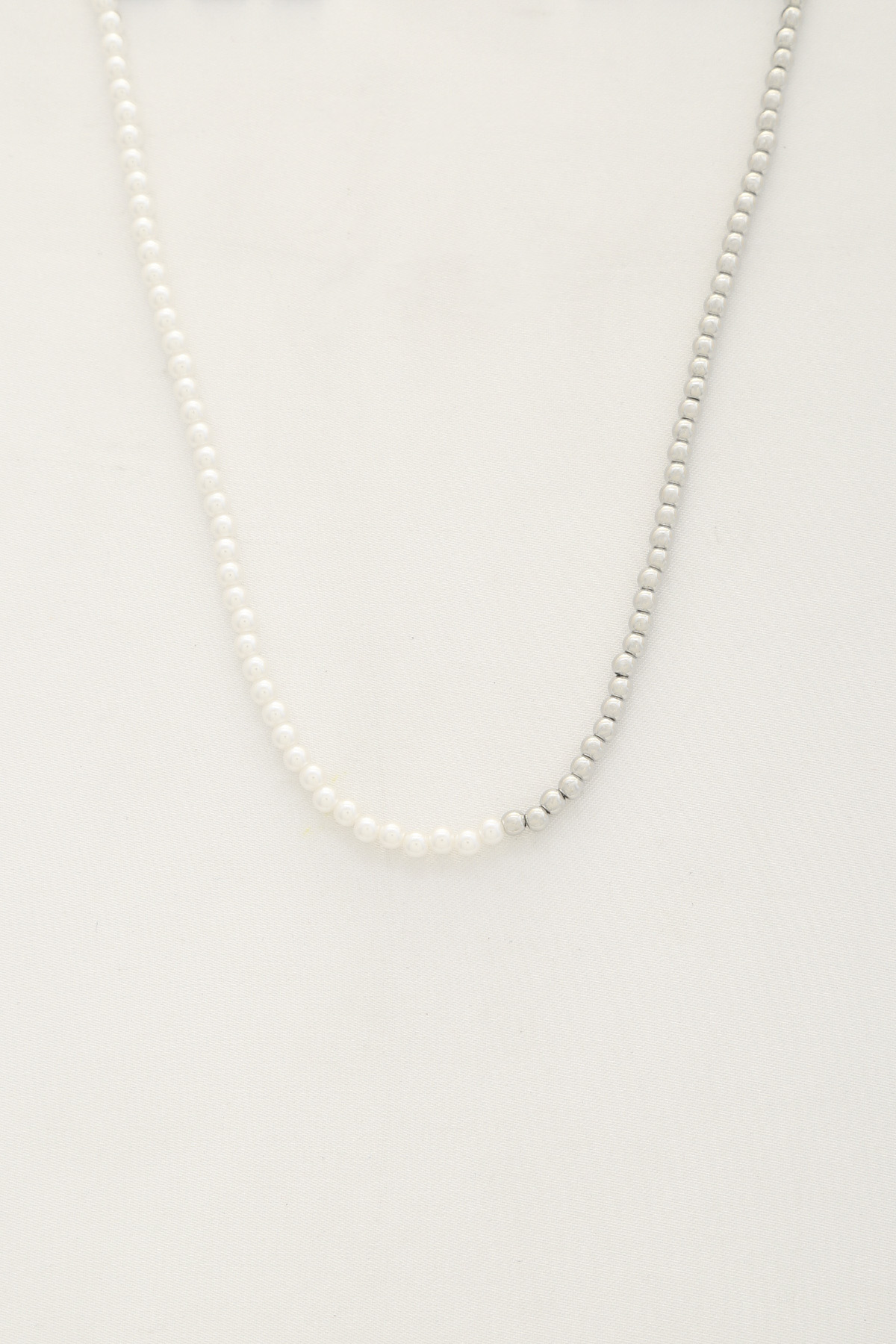 HALF PEARL HALF METAL BEAD NECKLACE