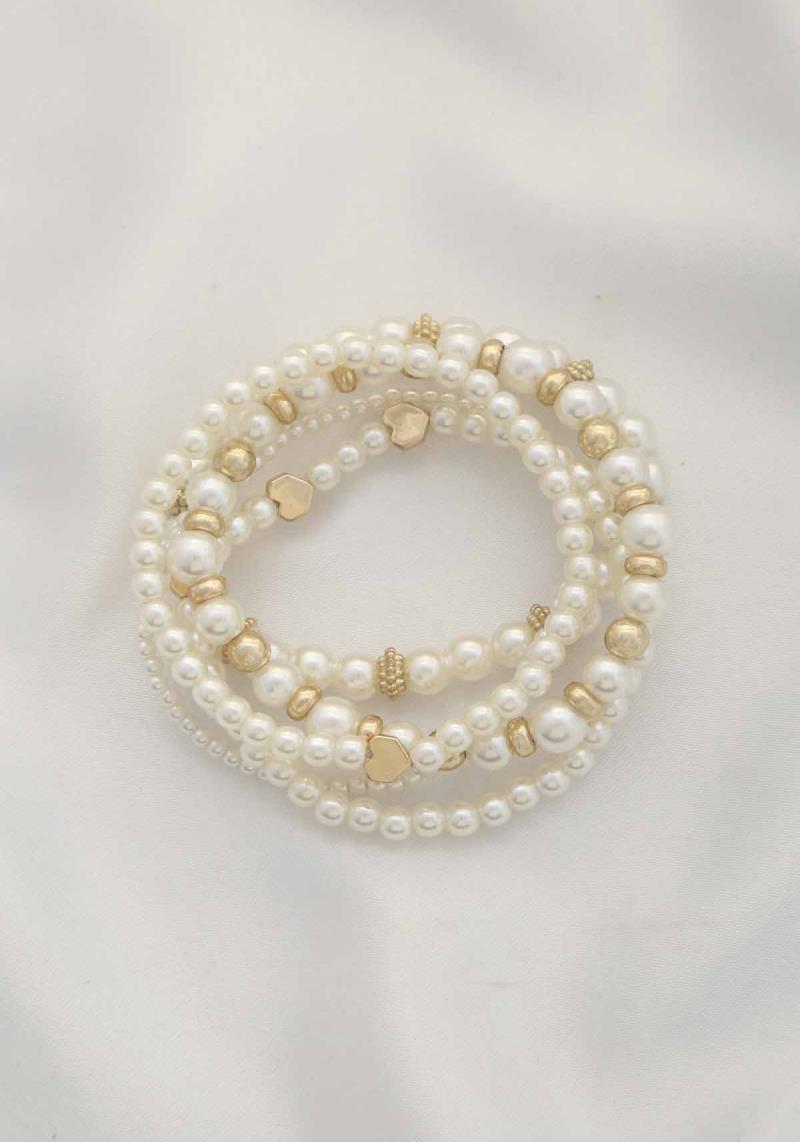 HEART CHARM PEARL BEAD ASSORTED BRACELET SET
