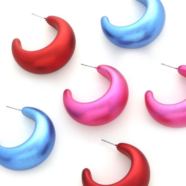 PUFFY METAL EARRING