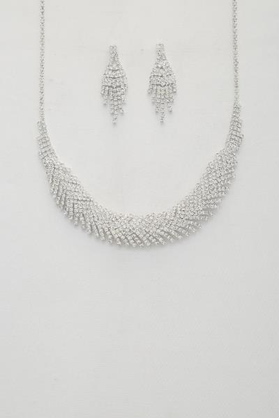 RHINESTONE NECKLACE