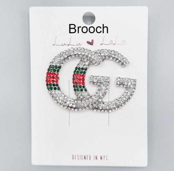 RHINESTONE CC BROOCH