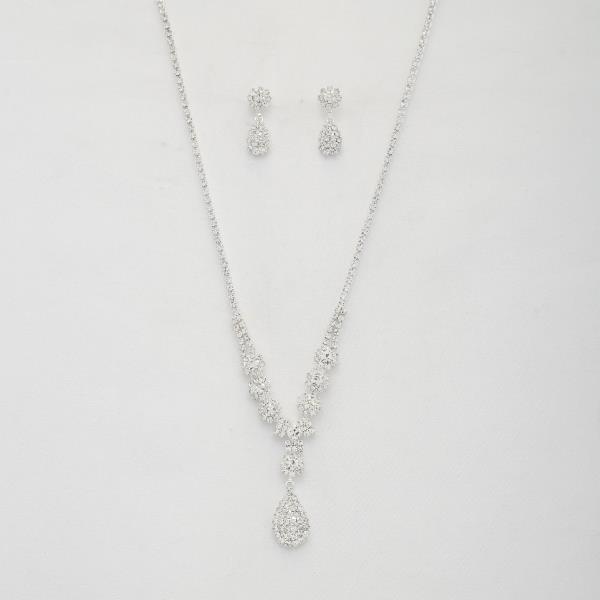 TEARDROP CRYSTAL NECKLACE