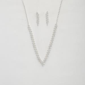 V SHAPE CRYSTAL NECKLACE