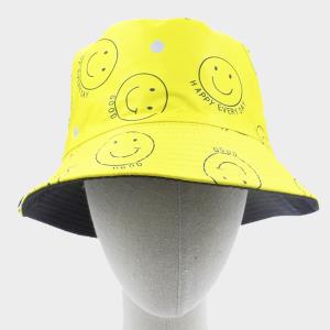 HAPPY FACE PRINT BUCKET HAT