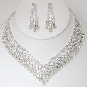 RHINESTONE V NECKLACE EARRING SET