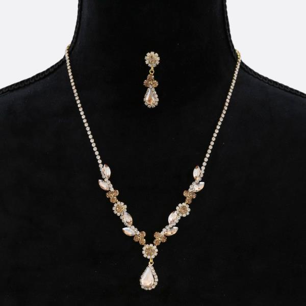 TEARDROP RHINESTONE NECKLACE