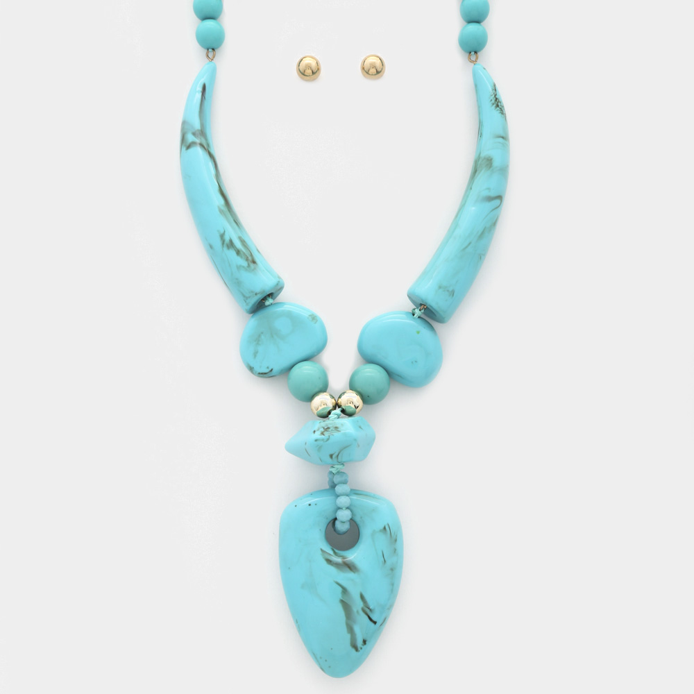 MARBLE PATTERN ARROW SHAPE PENDANT NECKLACE