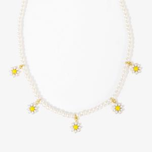 FLOWER CHARM PEARL BEAD NECKLACE