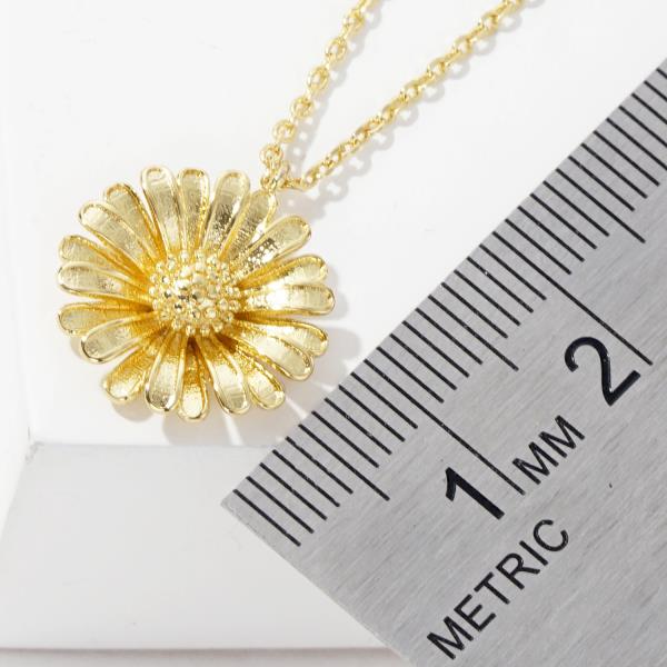 GOLD DIPPED FLOWER PENDANT DAINTY NECKLACE